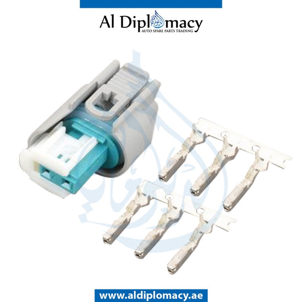 SOCKET HOUSING for BMW 1 SERIES 2007-2015 models, Part Number 61138365340